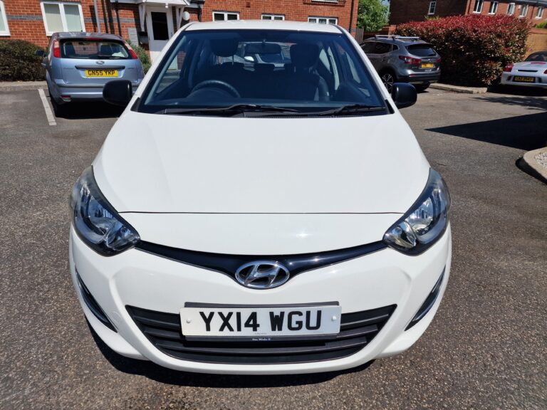 Hyundai i20 – YX14WGU