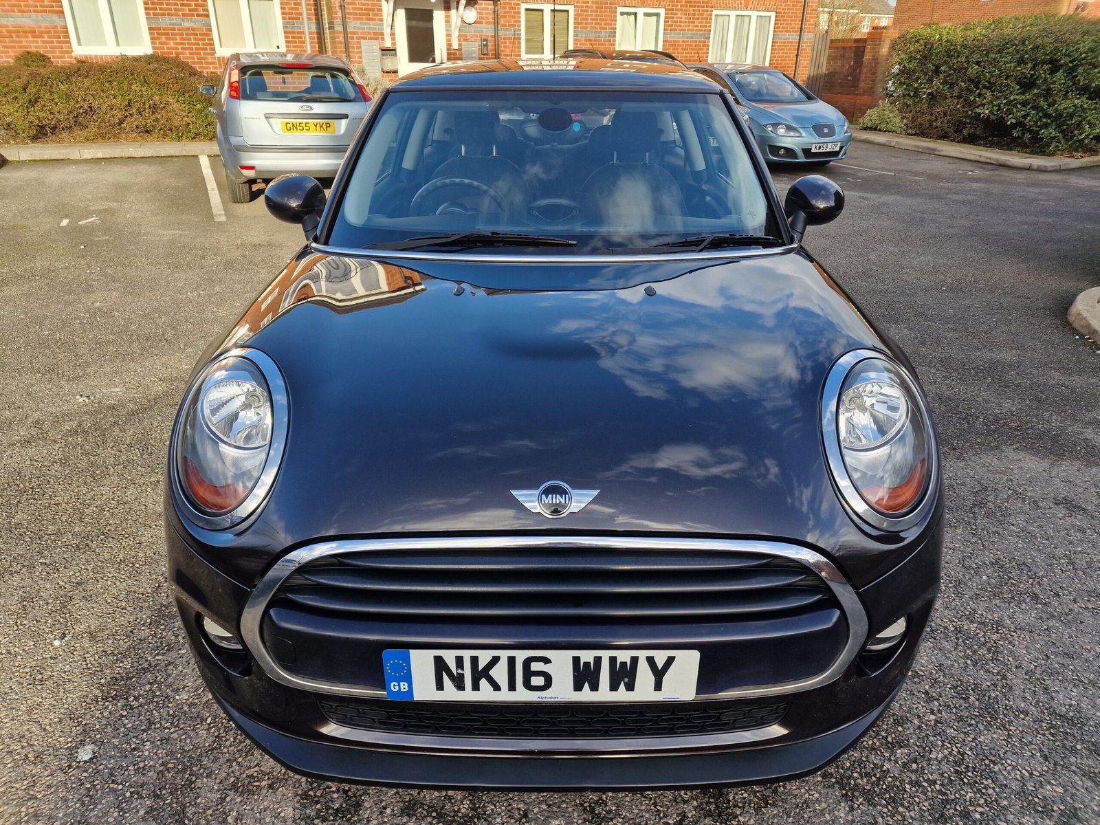 Mini Hatch – 1.5 Cooper D