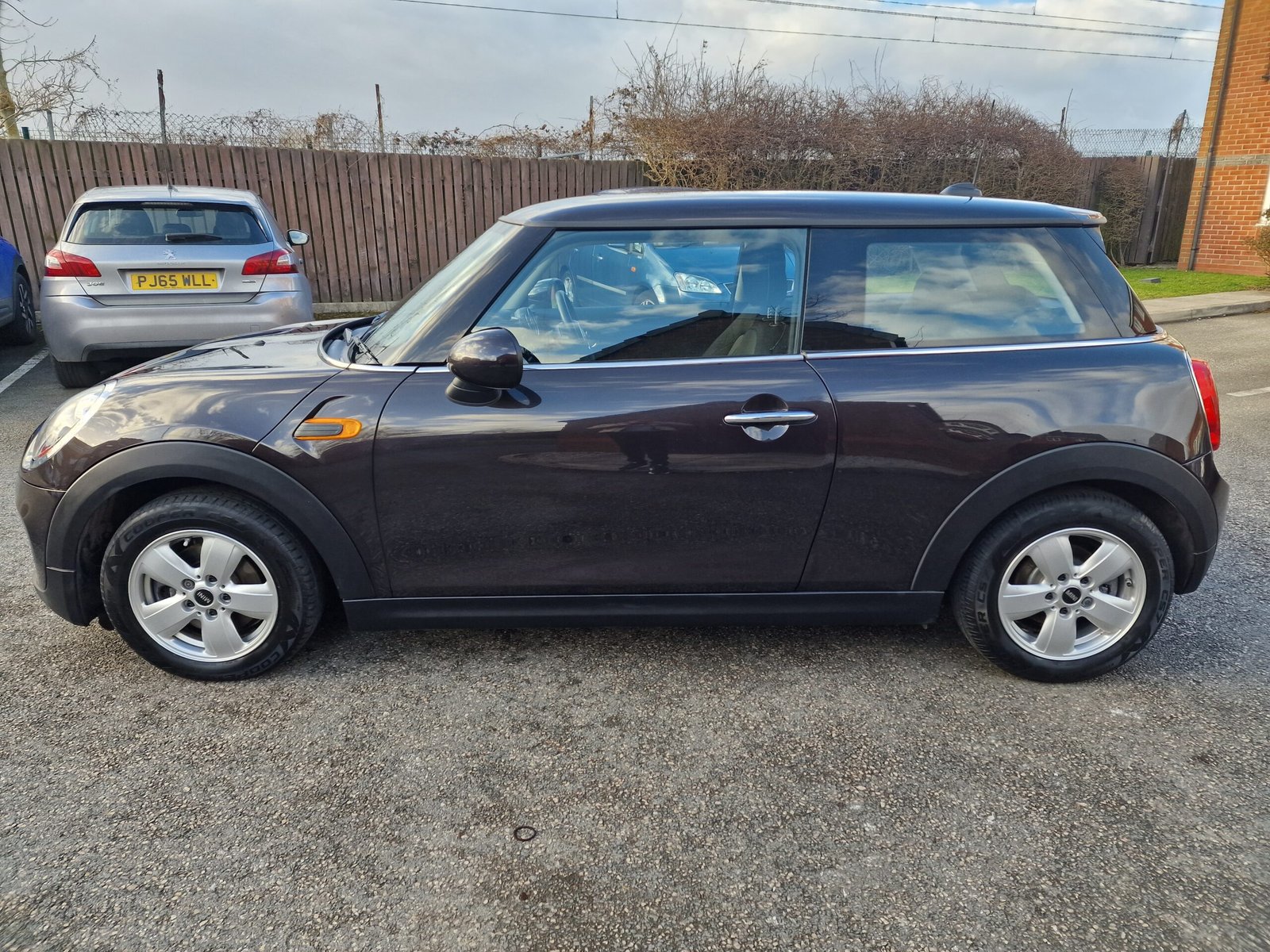 Mini Hatch – 1.5 Cooper D