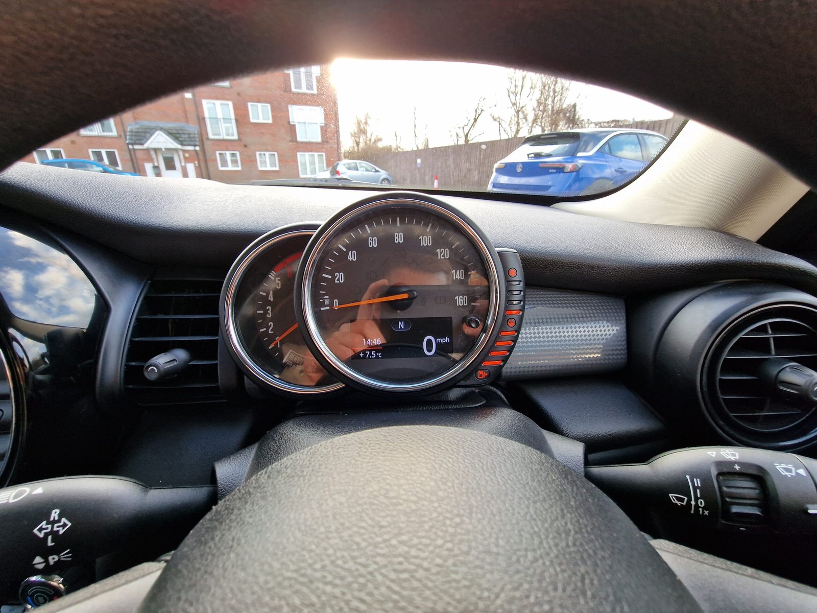 Mini Hatch – 1.5 Cooper D