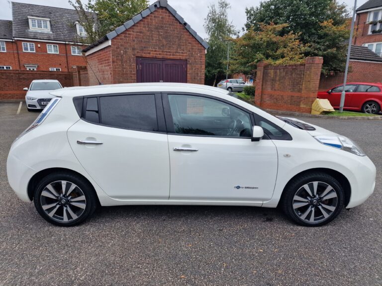 Nissan Leaf – 30kWh Tekna – AUTO