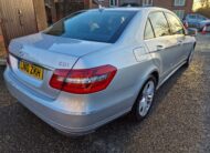 Mercedes-Benz E Class – 2.1 E250 CDI BlueEfficiency Avantgarde Saloon 4dr Diesel Tiptronic Euro 5 (204 ps)