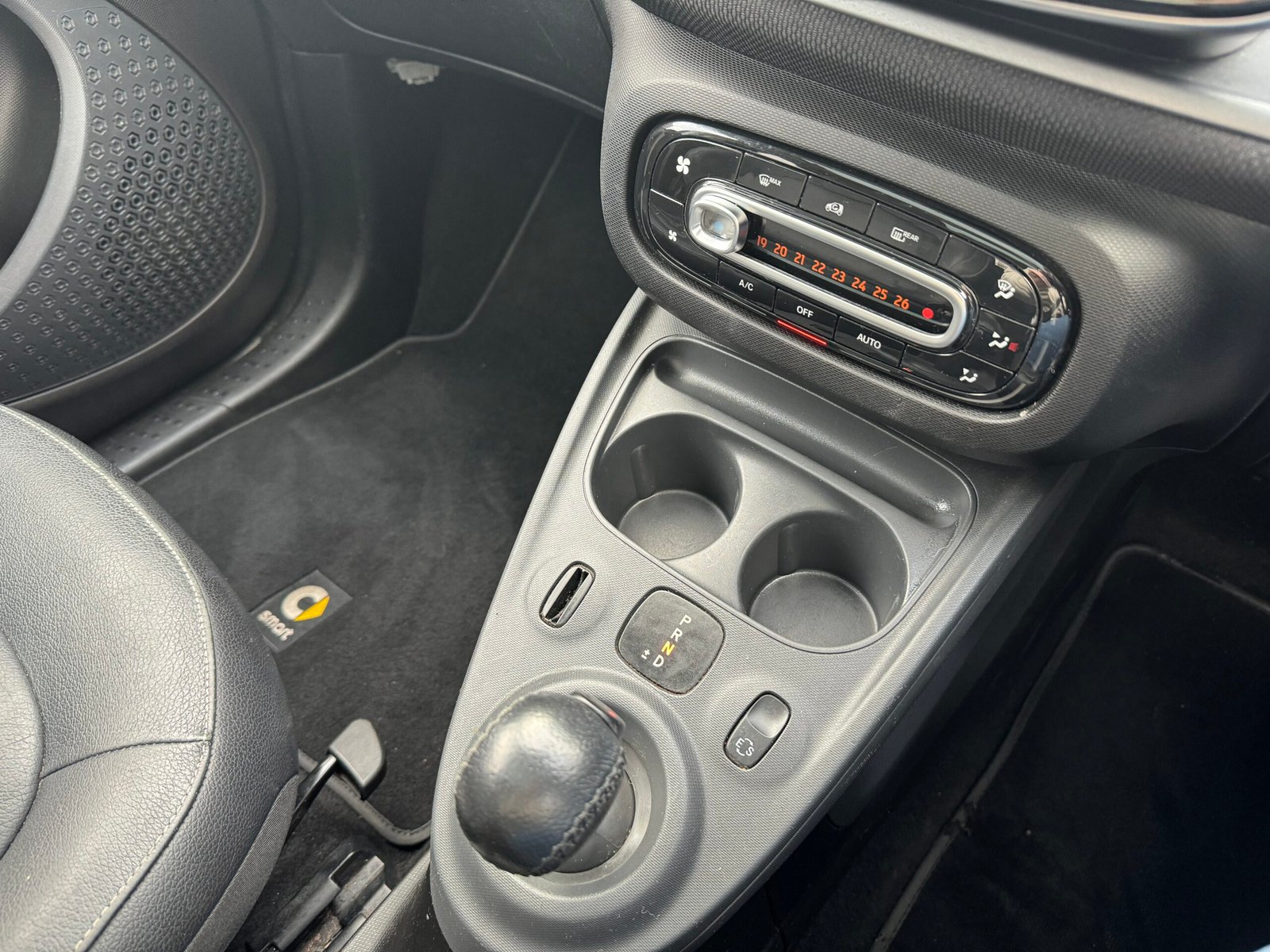 Smart Forfour 1.0 – Edition White – Automatic