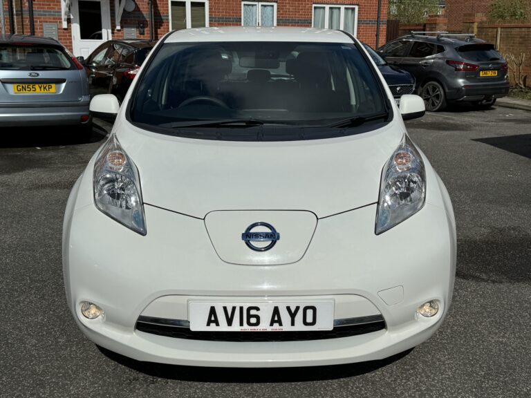 Nissan Leaf – 30kWh Acenta