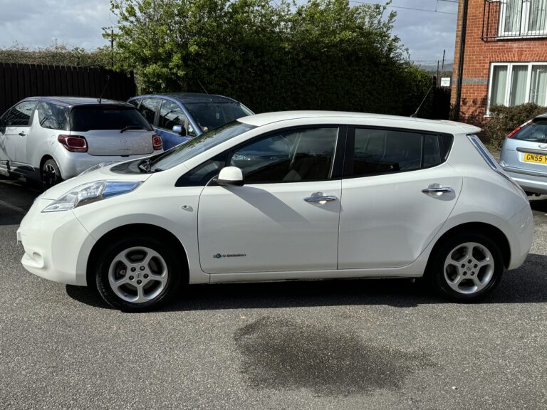 Nissan Leaf – 30kWh Acenta