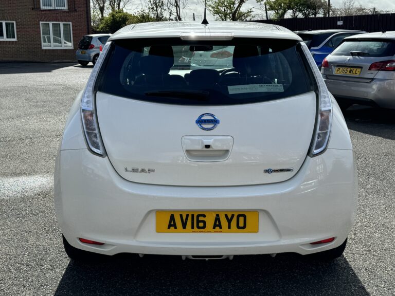 Nissan Leaf – 30kWh Acenta