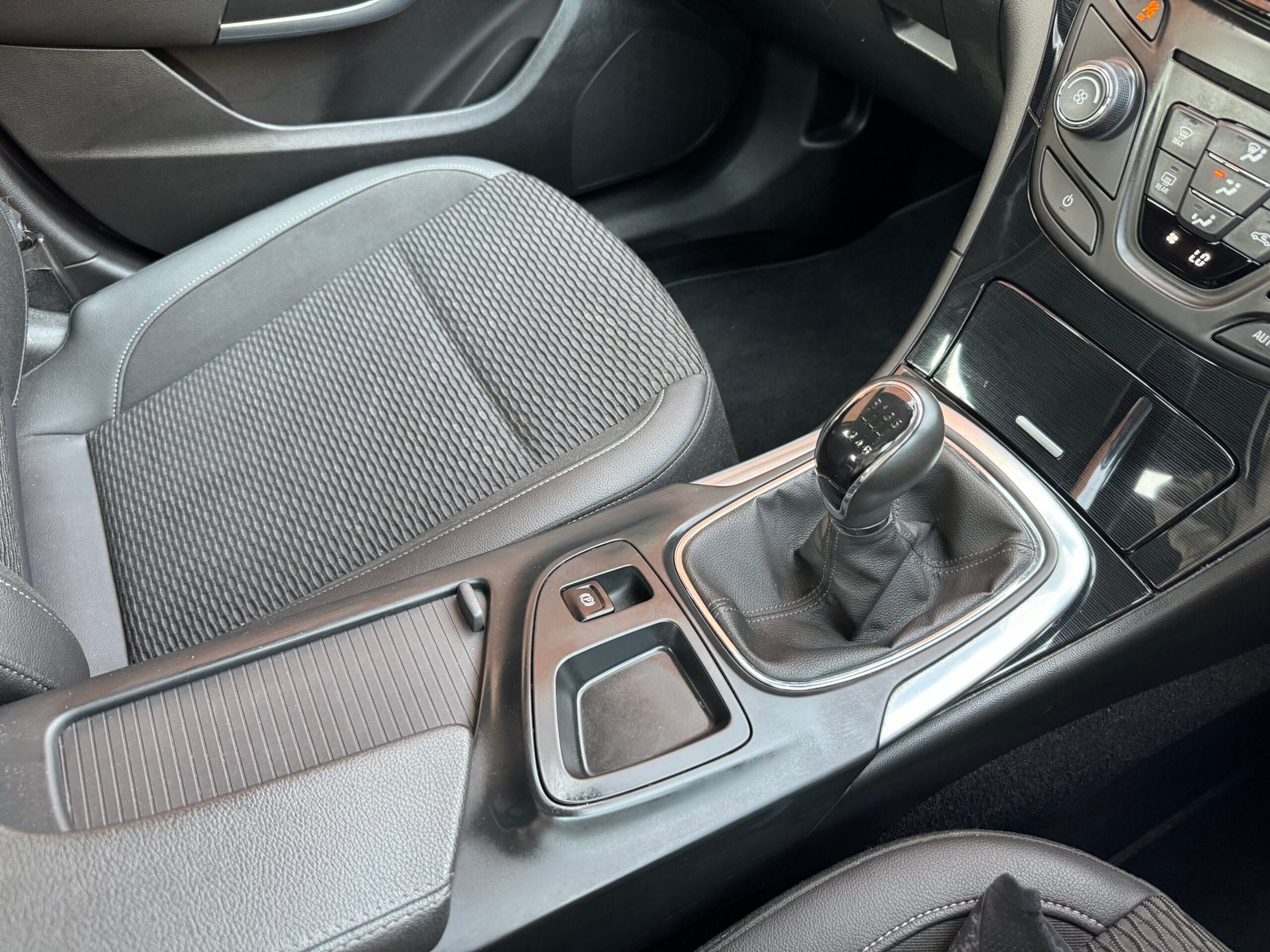 Vauxhall Insignia – 2.0 CDTi (170) ecoFLEX Tech Line – Euro 6