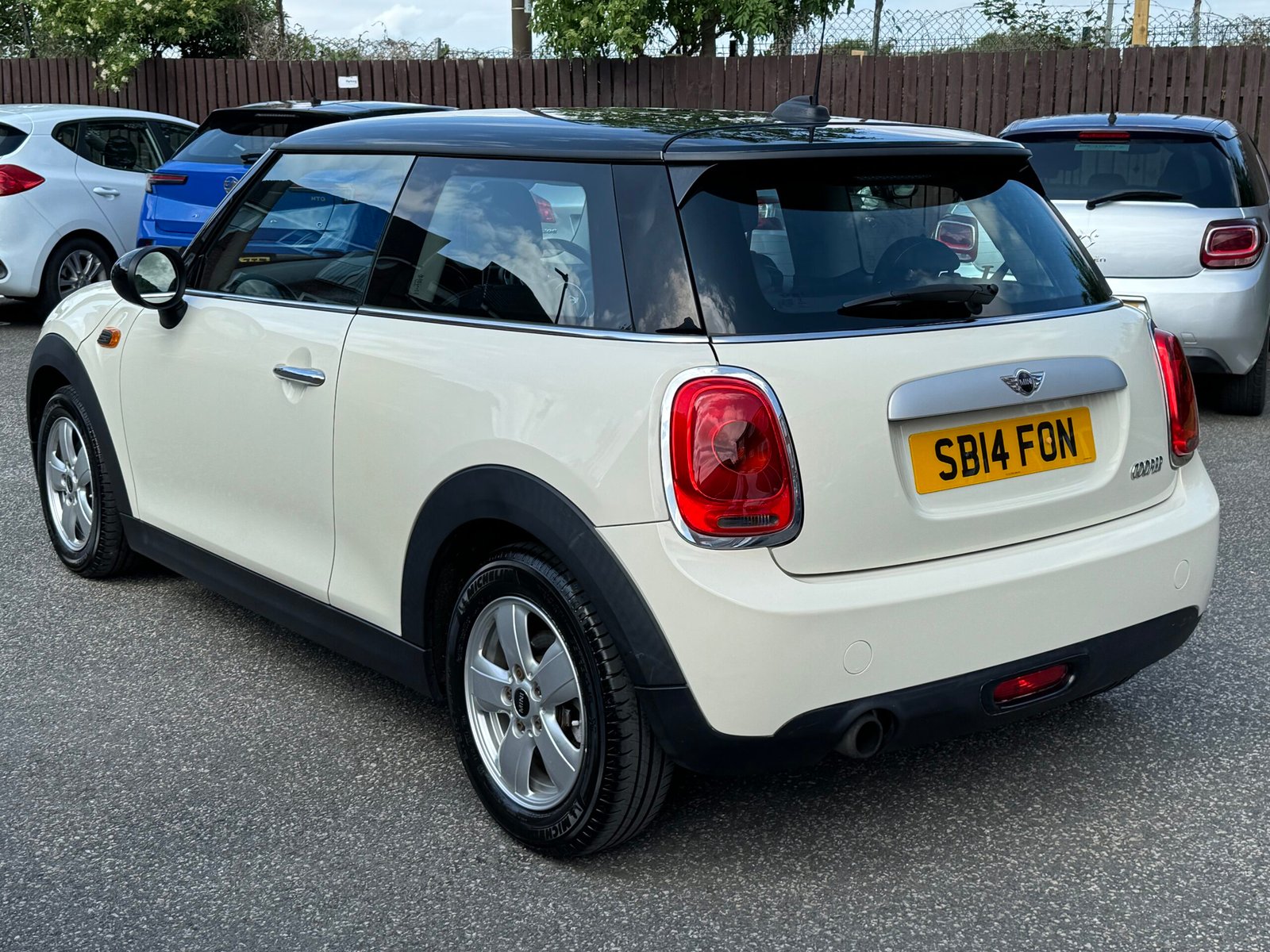 MINI Hatch – 1.5 Cooper Hatchback