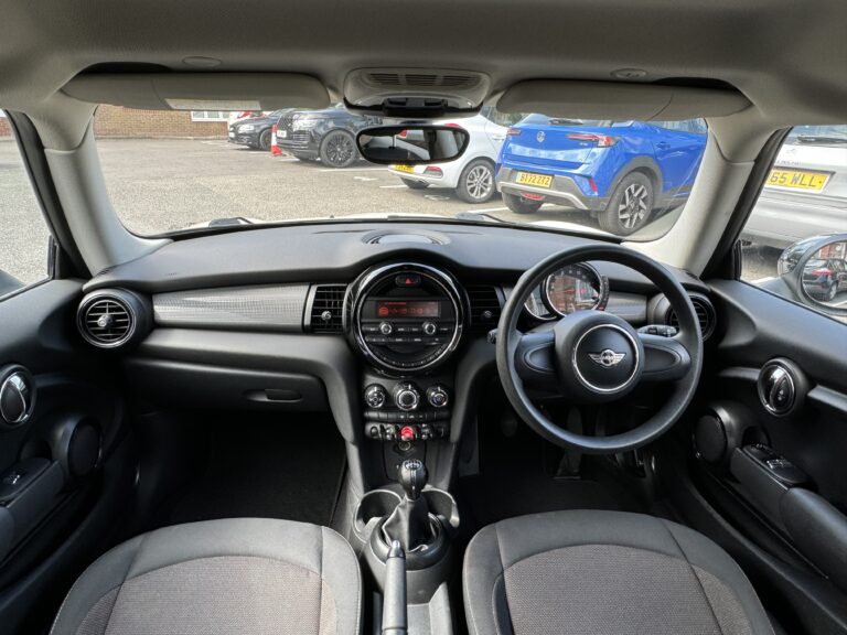 MINI Hatch – 1.5 Cooper Hatchback