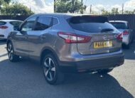 Nissan Qashqai – 1.2 DIG-T N-Connecta