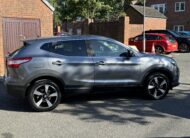 Nissan Qashqai – 1.2 DIG-T N-Connecta