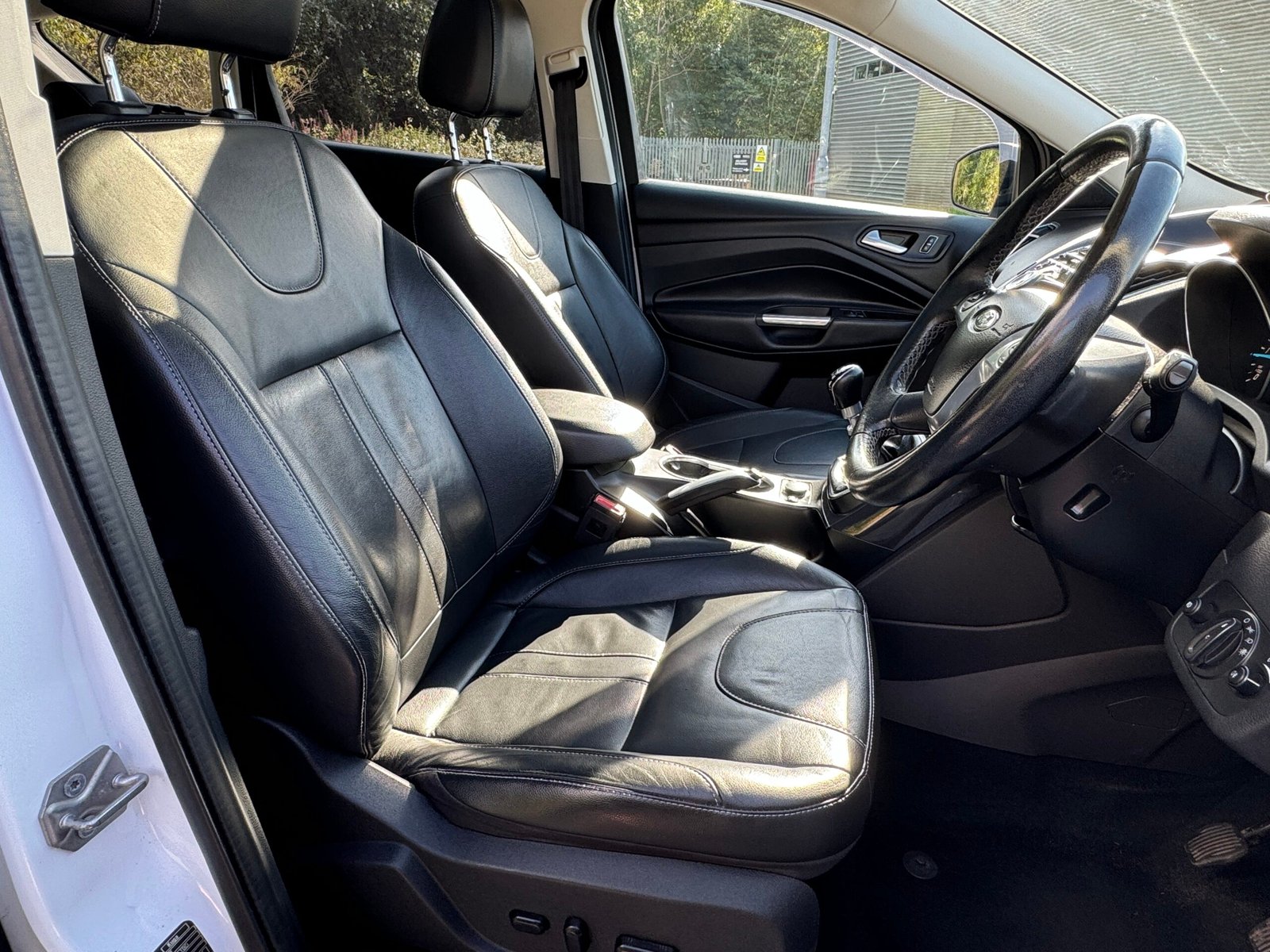 Ford Kuga – 2.0 TDCi Titanium X SUV 5dr Diesel Manual 2WD Euro 5 (140 ps)