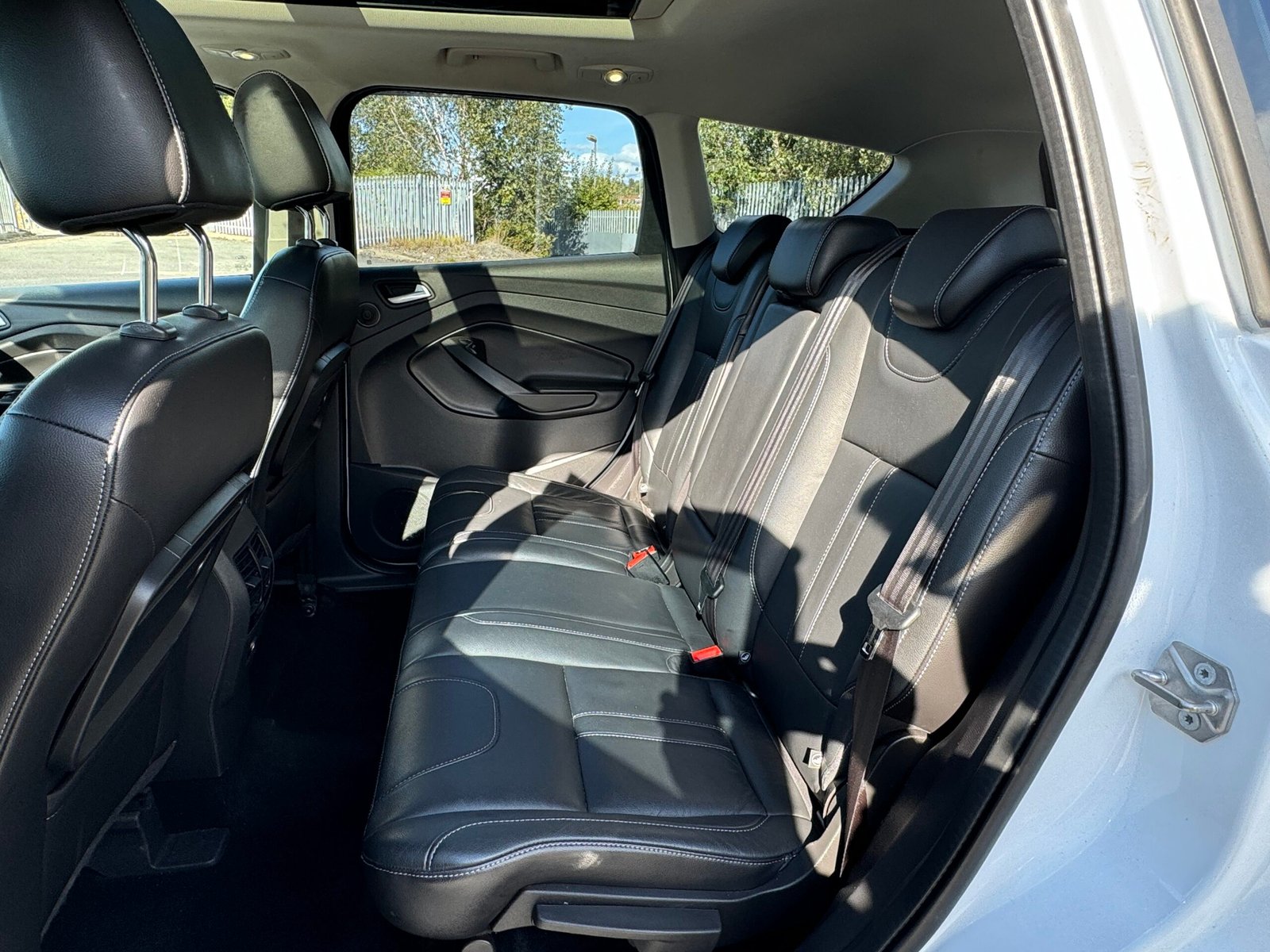 Ford Kuga – 2.0 TDCi Titanium X SUV 5dr Diesel Manual 2WD Euro 5 (140 ps)