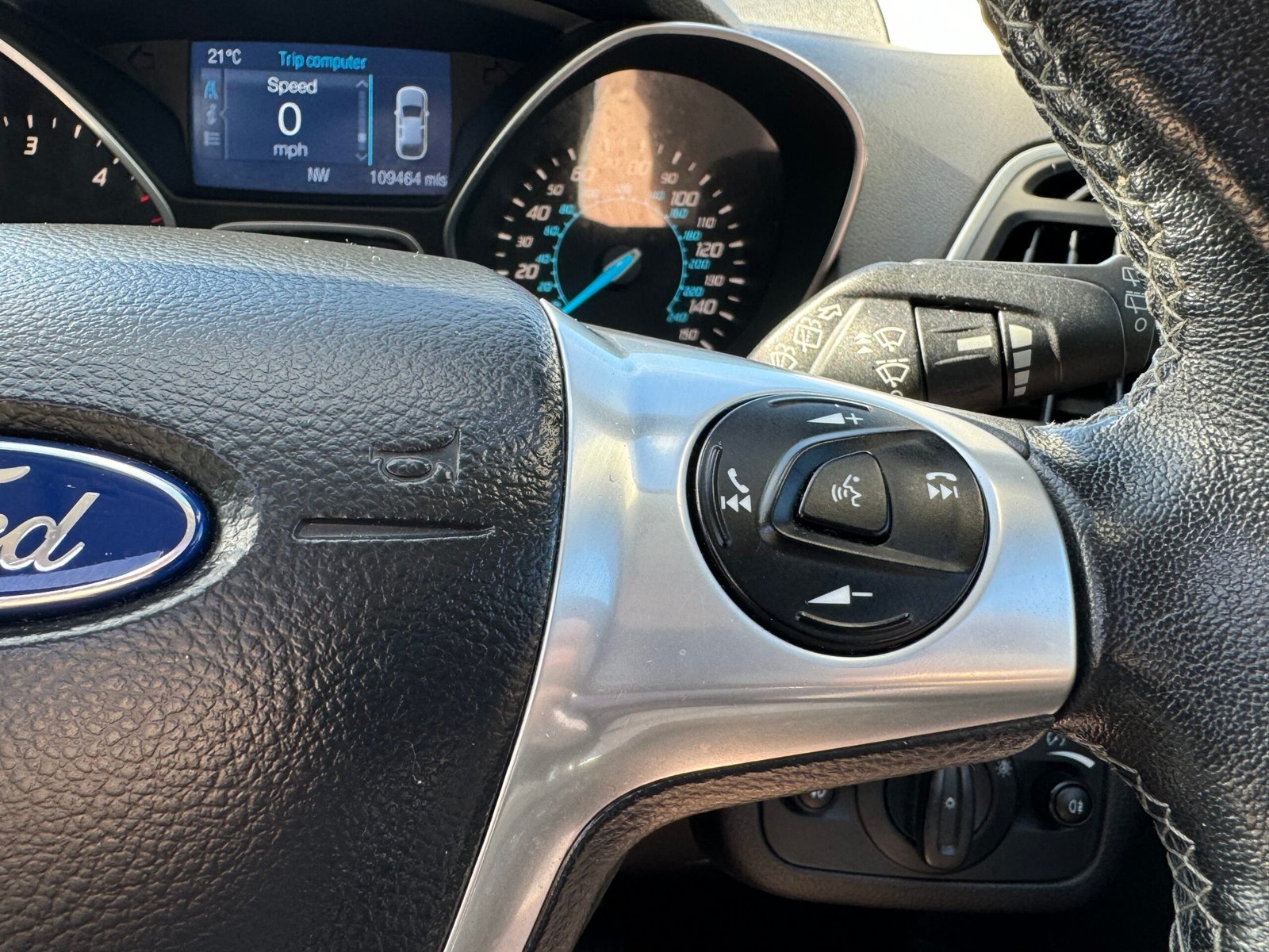 Ford Kuga – 2.0 TDCi Titanium X SUV 5dr Diesel Manual 2WD Euro 5 (140 ps)