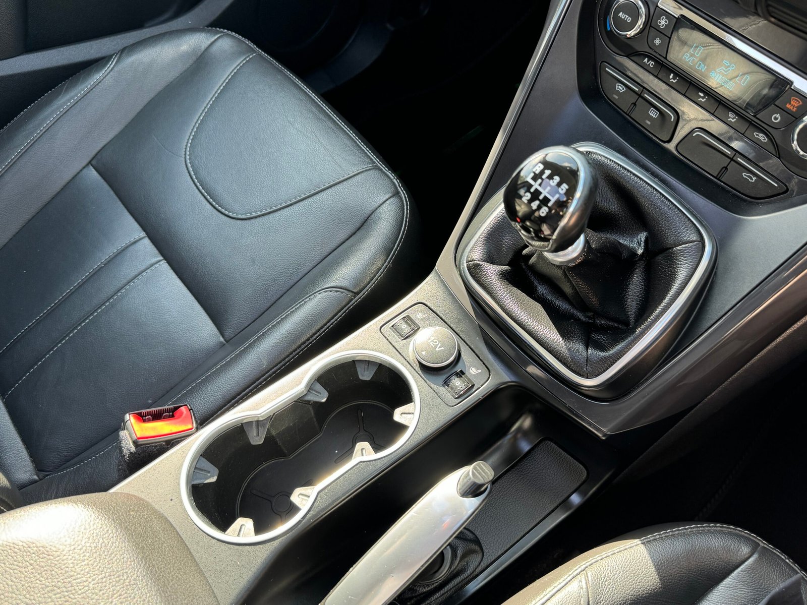 Ford Kuga – 2.0 TDCi Titanium X SUV 5dr Diesel Manual 2WD Euro 5 (140 ps)