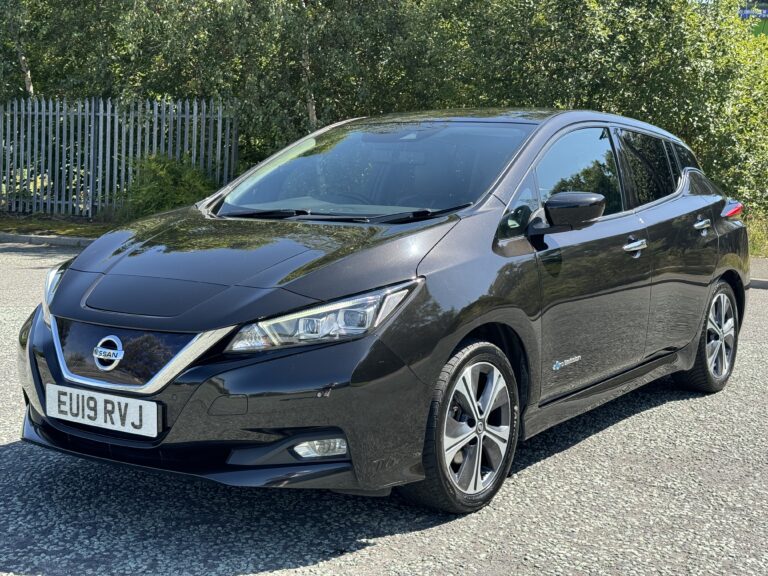 Nissan Leaf – 40kWh Tekna Hatchback 5dr Electric Auto (150 ps)