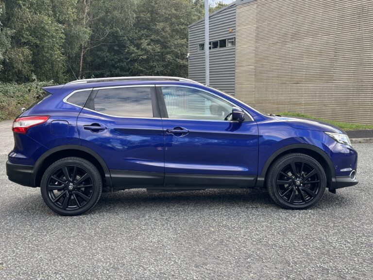 Nissan Qashqai – 1.6 dCi Tekna 4WD