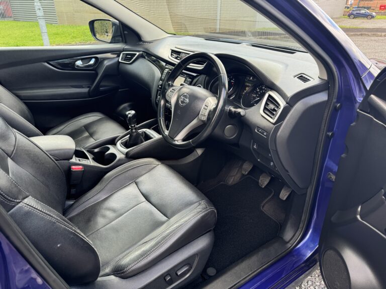 Nissan Qashqai – 1.6 dCi Tekna 4WD