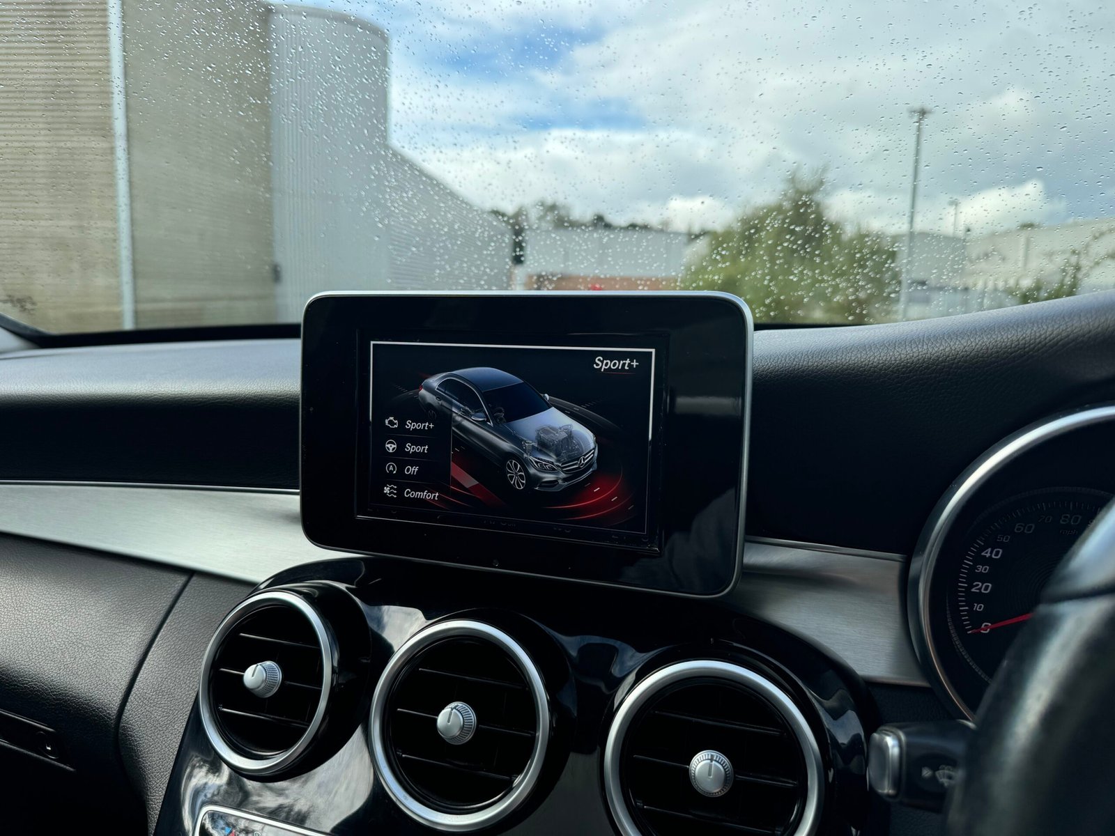 Mercedes-Benz – C Class 2.0 C200 Sport Saloon 4dr Petrol G-Tronic+