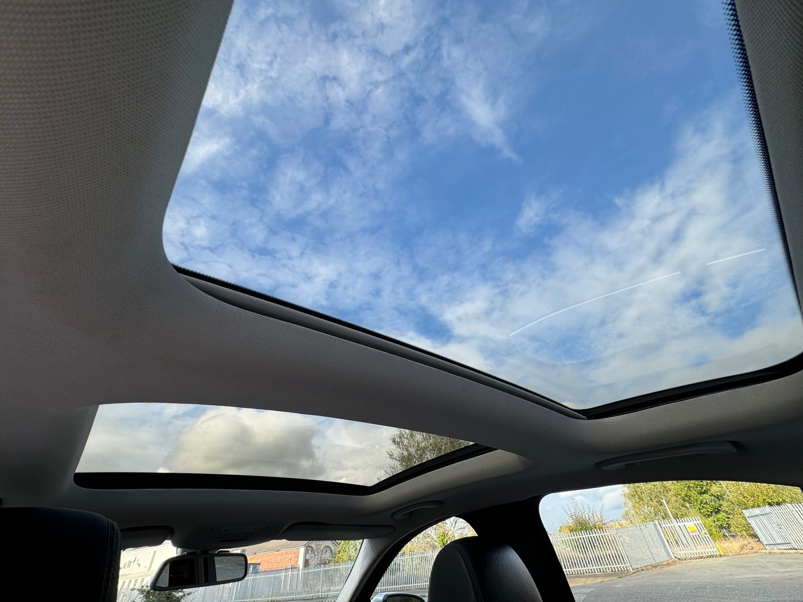 Mercedes-Benz – C Class 2.0 C200 Sport Saloon 4dr Petrol G-Tronic+