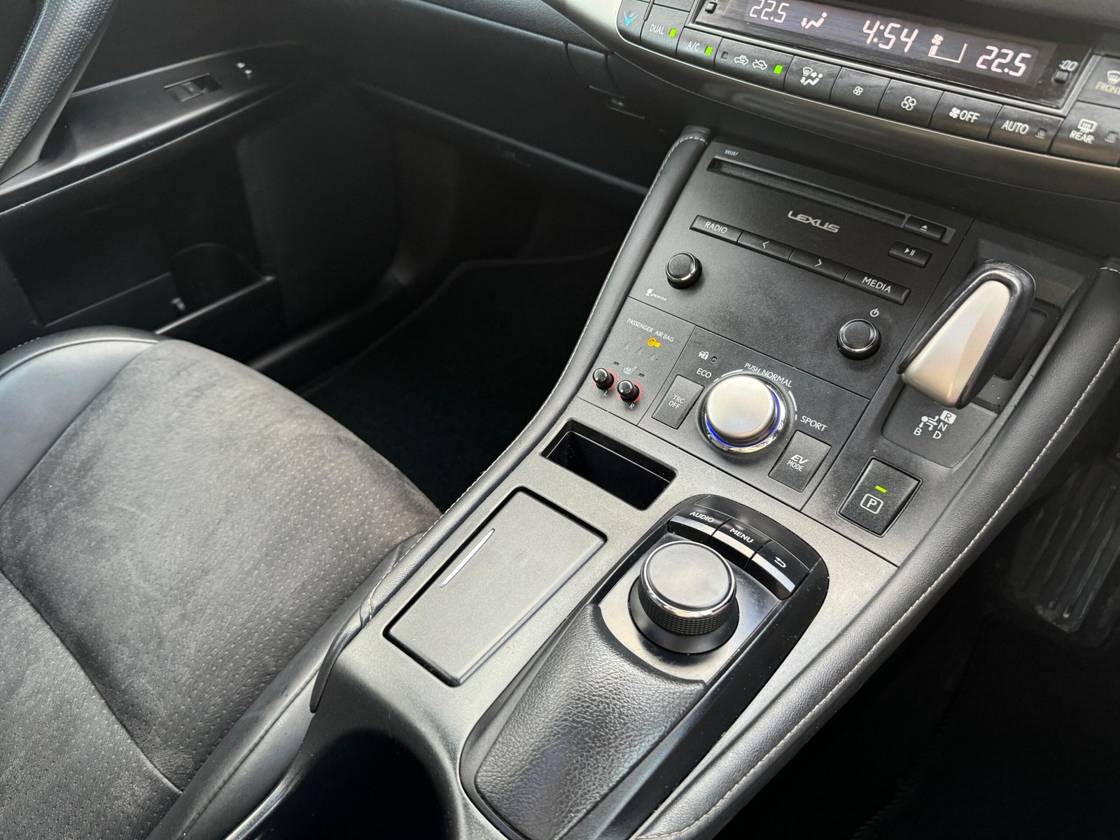 Lexus CT – 1.8 200h Sport