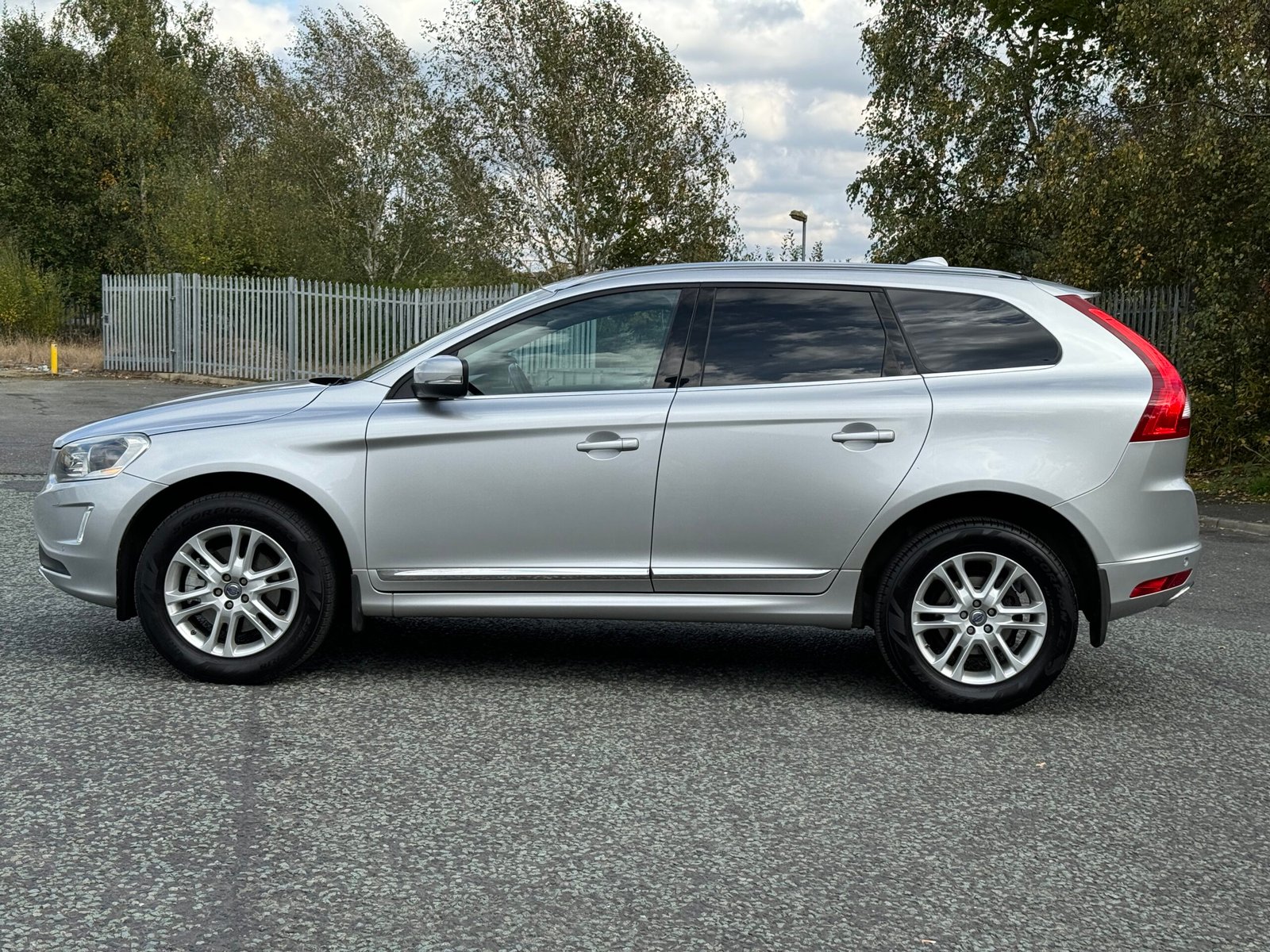 Volvo XC60 – 2.0 D4 SE Lux