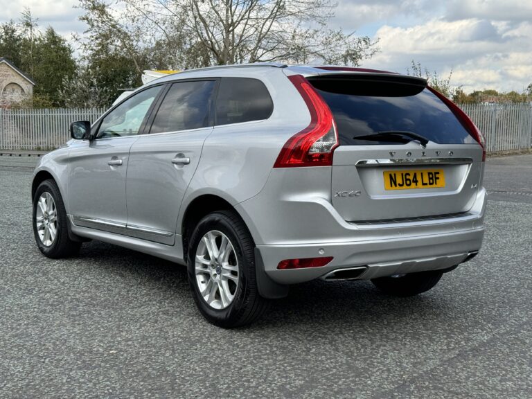 Volvo XC60 – 2.0 D4 SE Lux