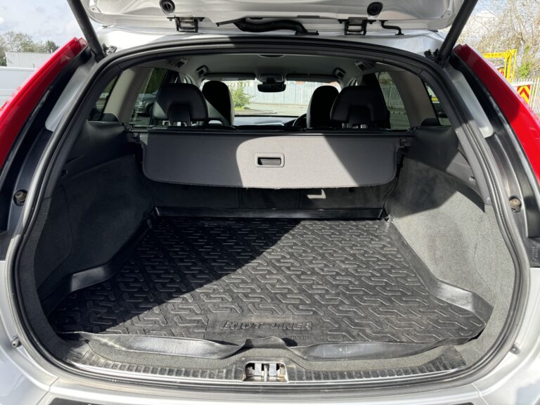 Volvo XC60 – 2.0 D4 SE Lux