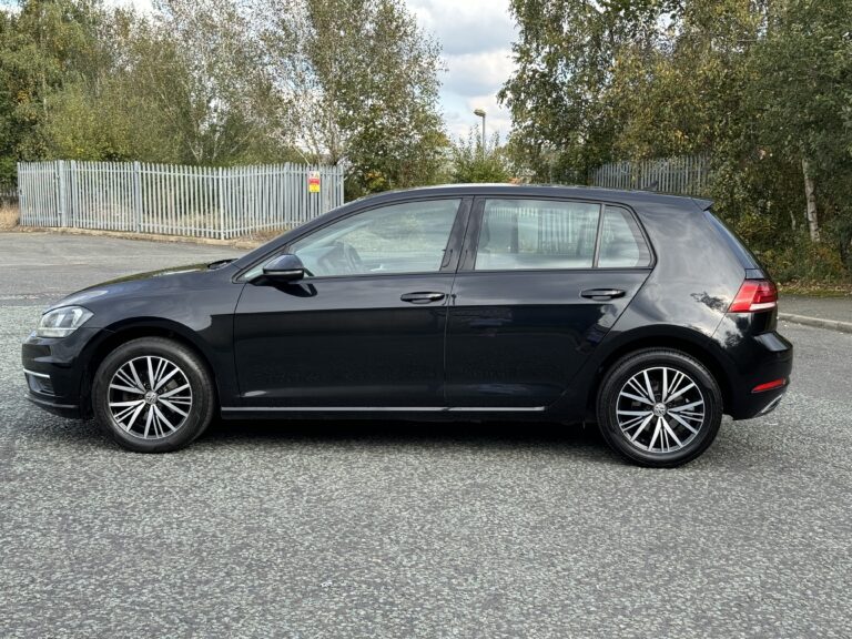 Volkswagen Golf – 1.0 TSI SE