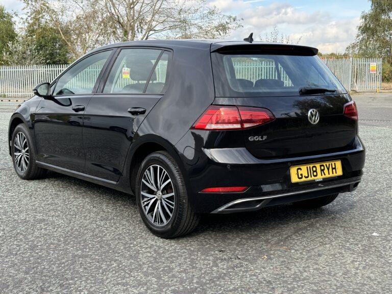 Volkswagen Golf – 1.0 TSI SE