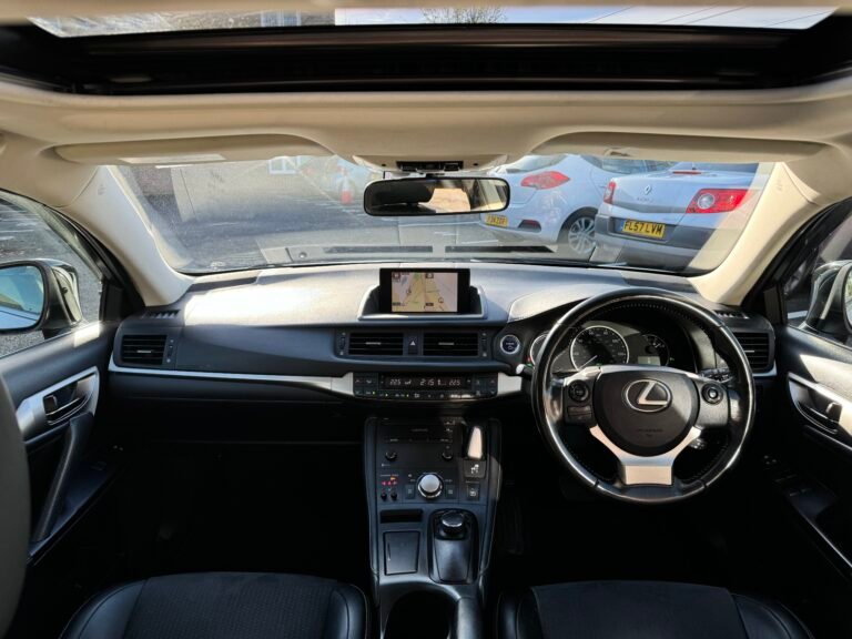 Lexus CT – 1.8 200h Sport