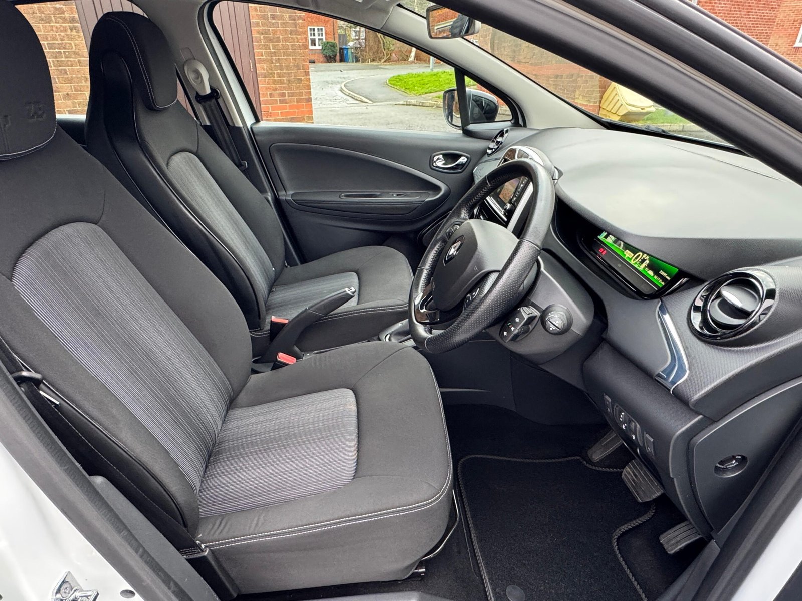 Renault ZOE – R90 41kWh Dynamique Nav (Battery Lease)