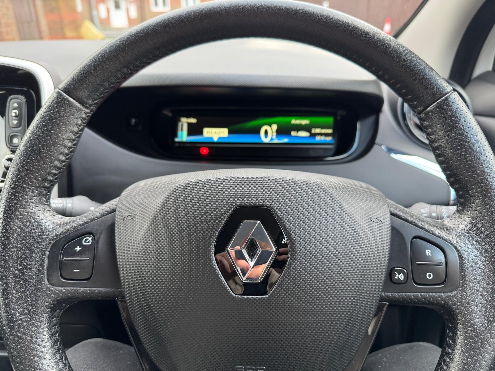 Renault ZOE – R90 41kWh Dynamique Nav (Battery Lease)