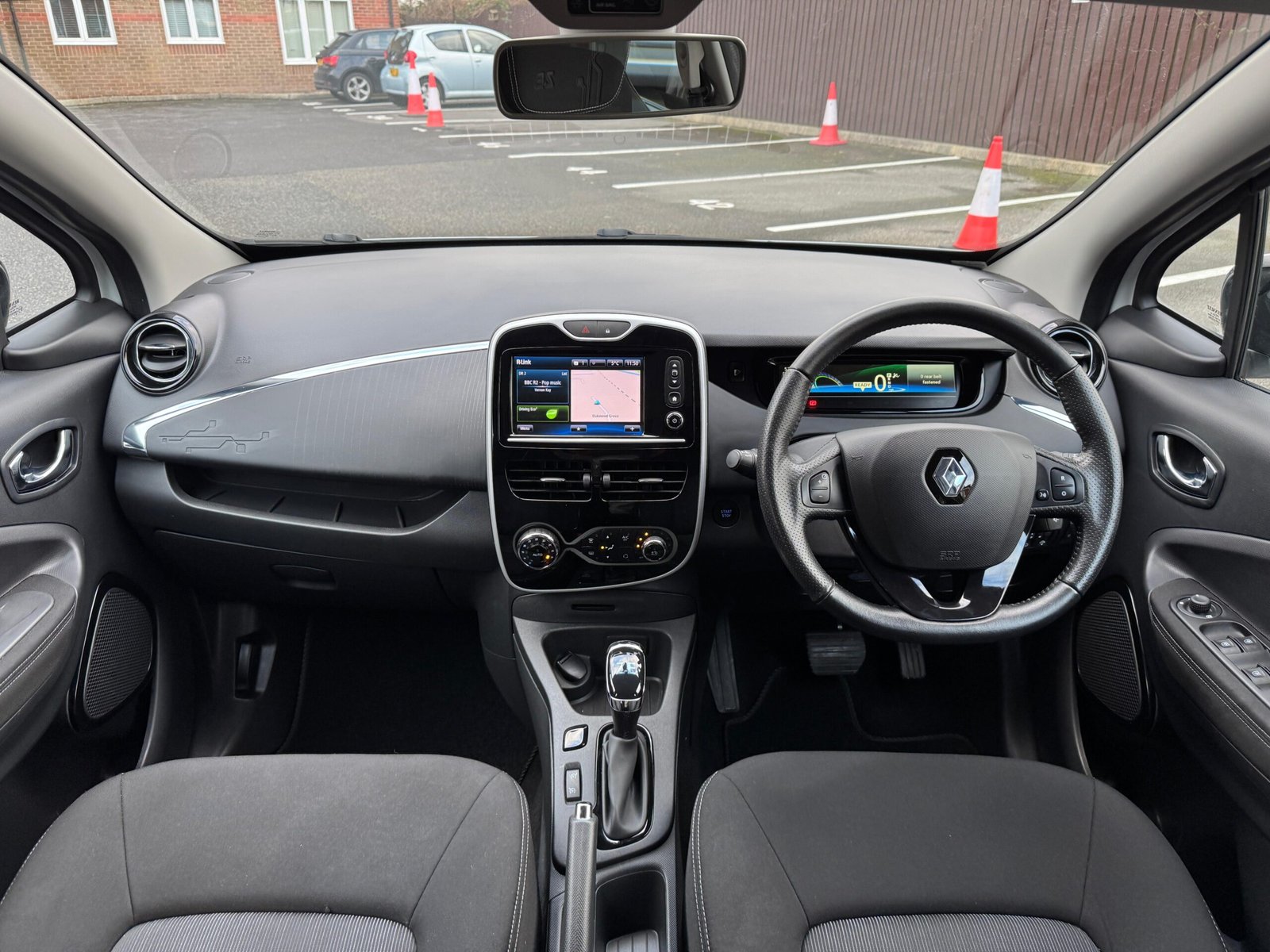 Renault ZOE – R90 41kWh Dynamique Nav (Battery Lease)