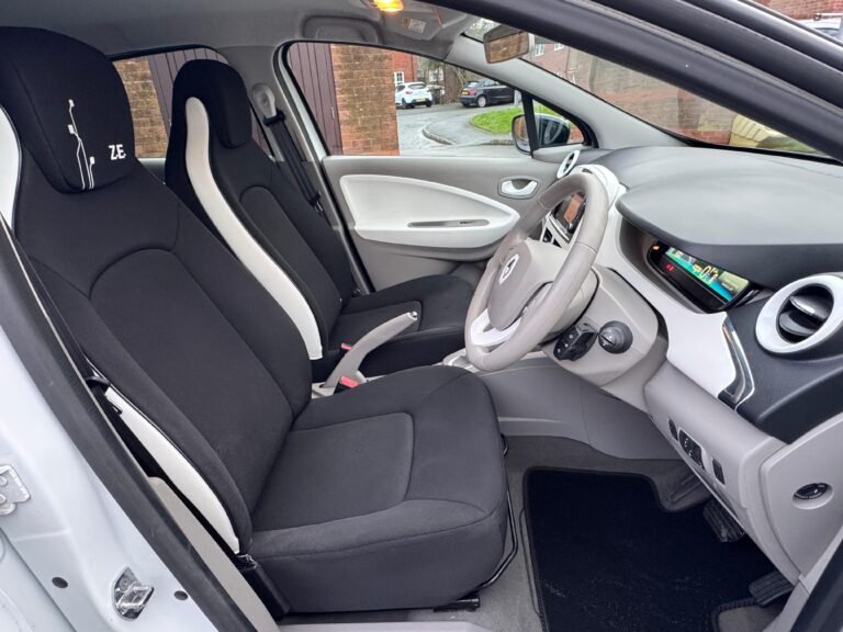 Renault ZOE – 22kWh Expression Nav