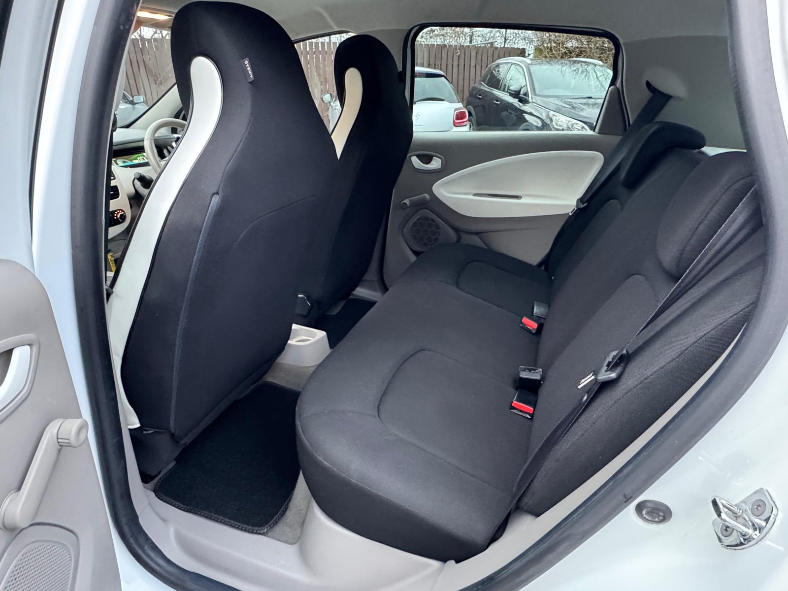 Renault ZOE – 22kWh Expression Nav