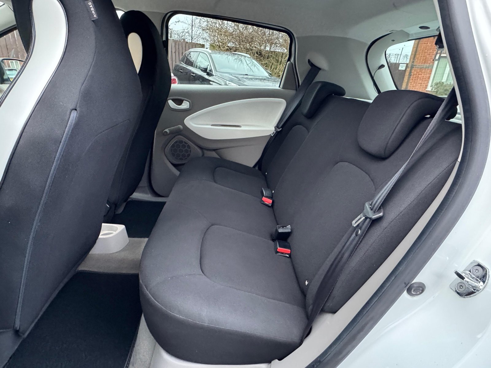 Renault ZOE – 22kWh Expression Nav