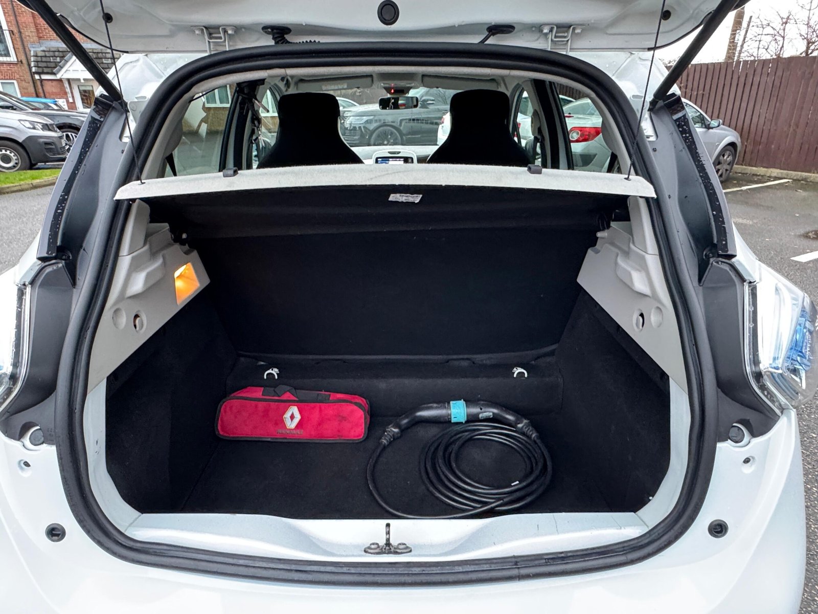 Renault ZOE – 22kWh Expression Nav