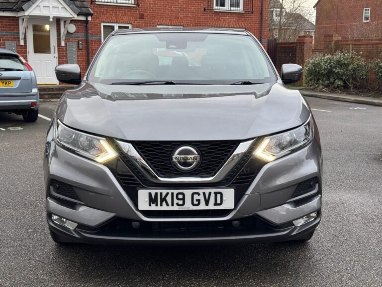 Nissan Qashqai – 1.3 DIG-T Acenta Premium