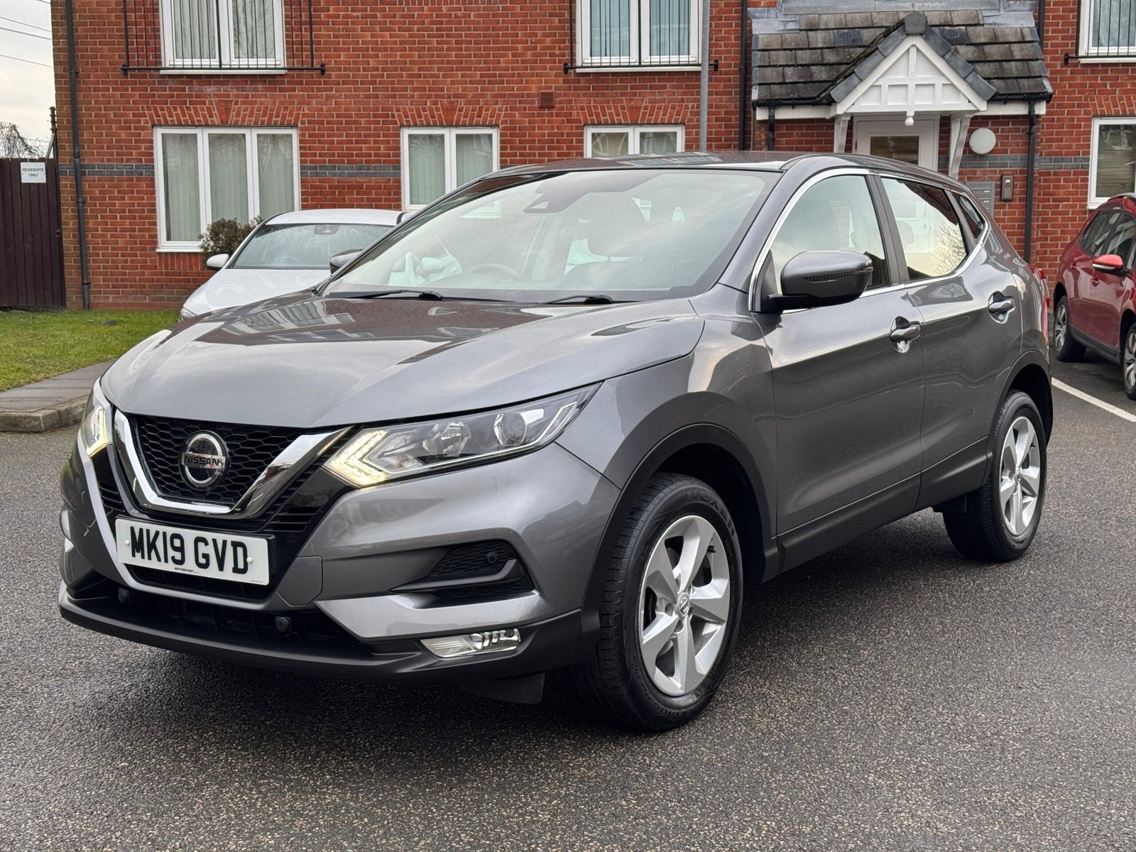 Nissan Qashqai – 1.3 DIG-T Acenta Premium