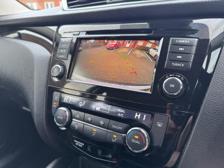 Nissan Qashqai – 1.3 DIG-T Acenta Premium