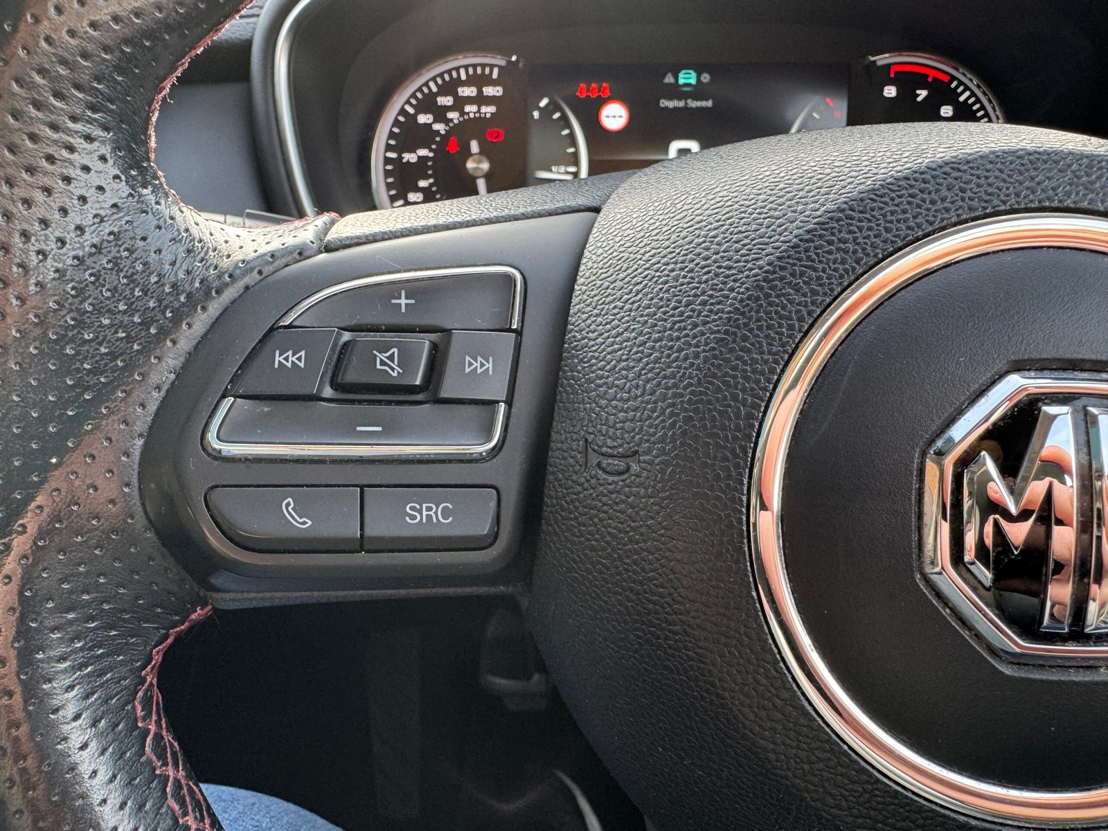 MG HS – 1.5 T-GDI Exclusive