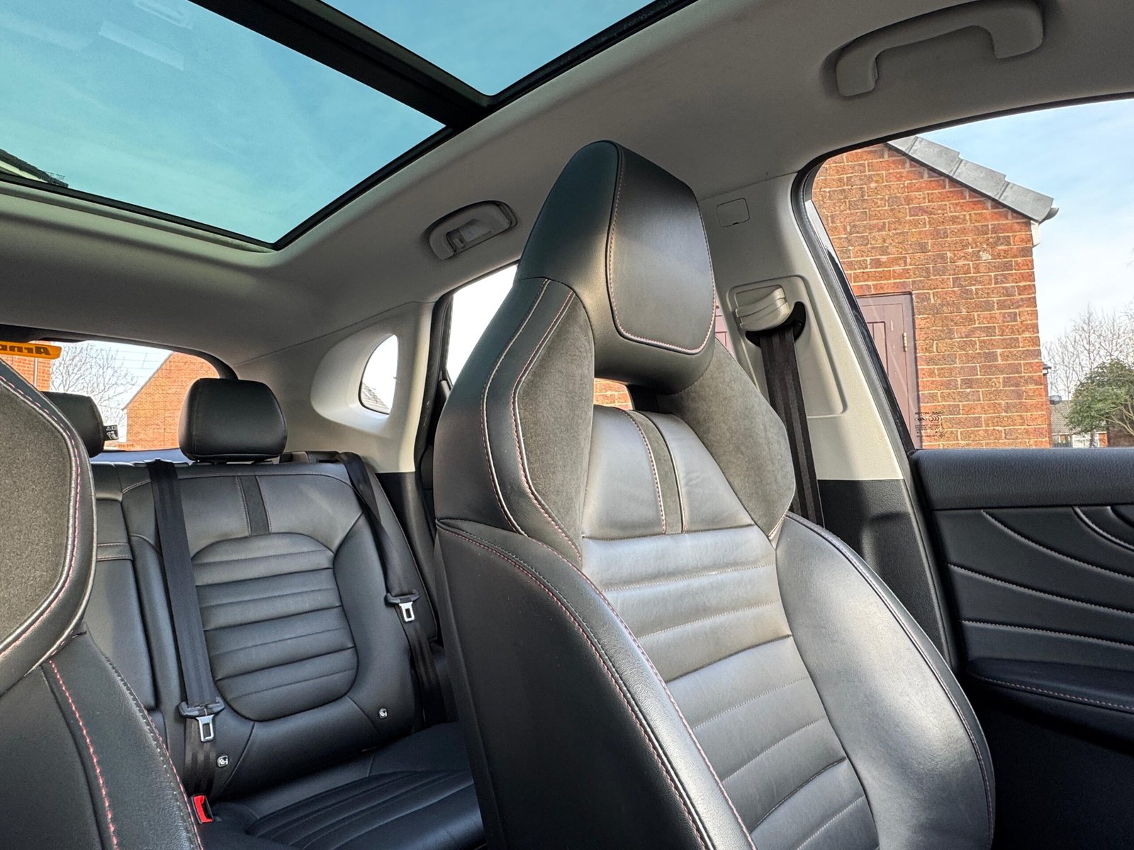 MG HS – 1.5 T-GDI Exclusive