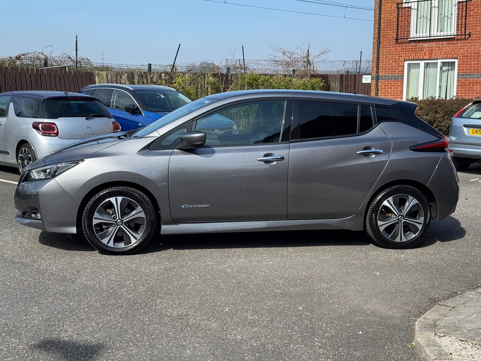 Nissan Leaf – 40kWh N-Connecta Hatchback