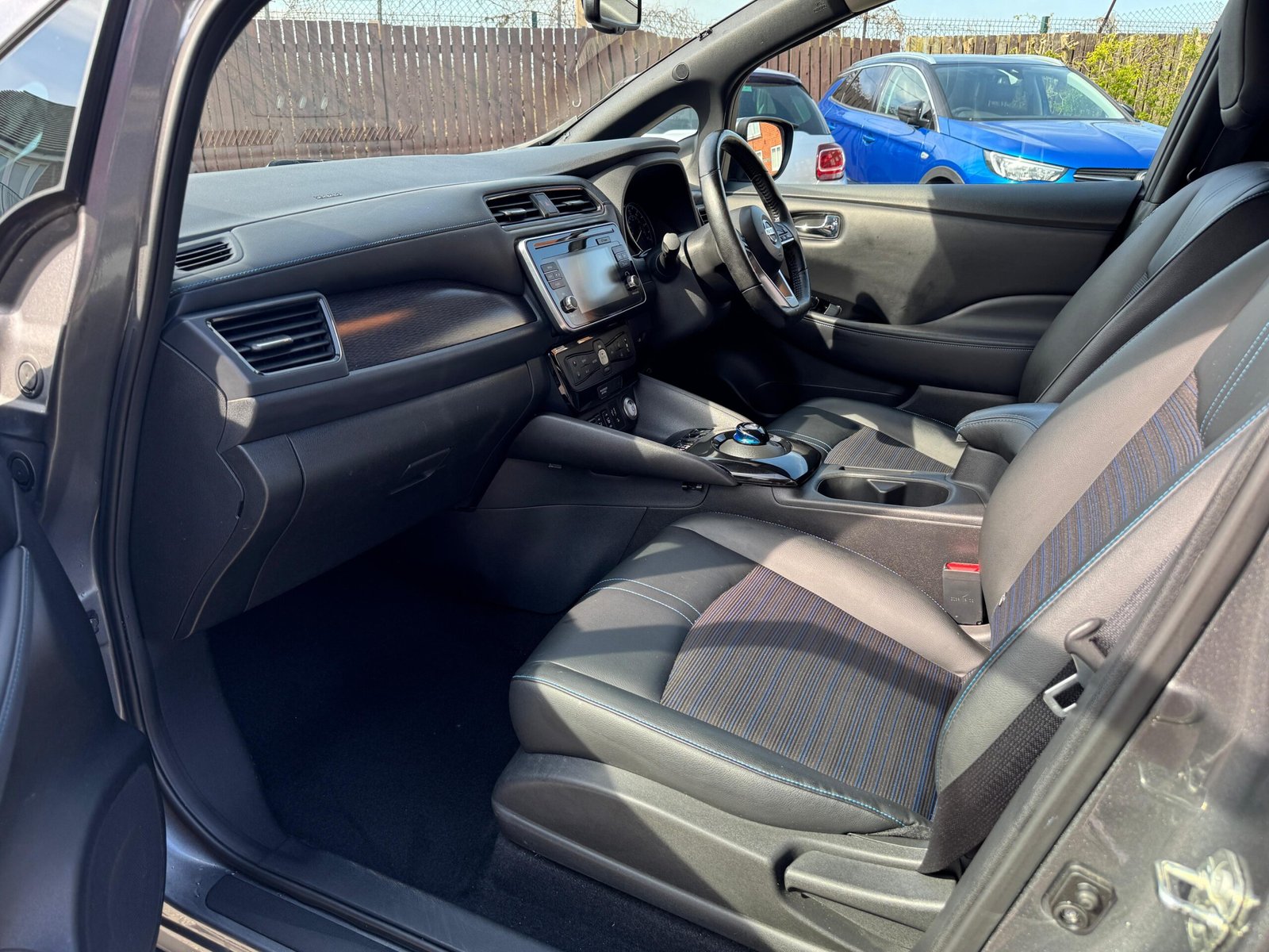 Nissan Leaf – 40kWh N-Connecta Hatchback