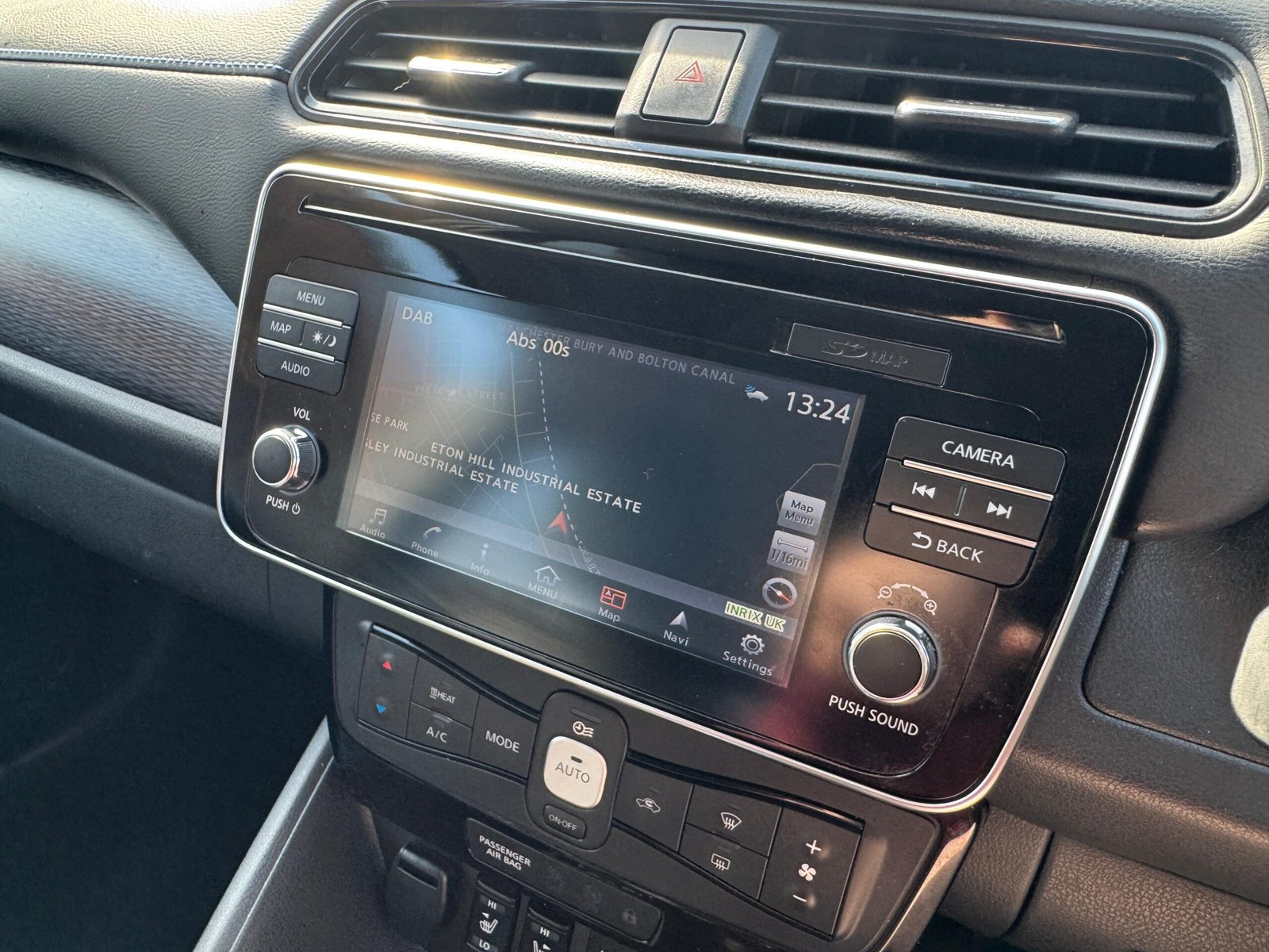 Nissan Leaf – 40kWh N-Connecta Hatchback