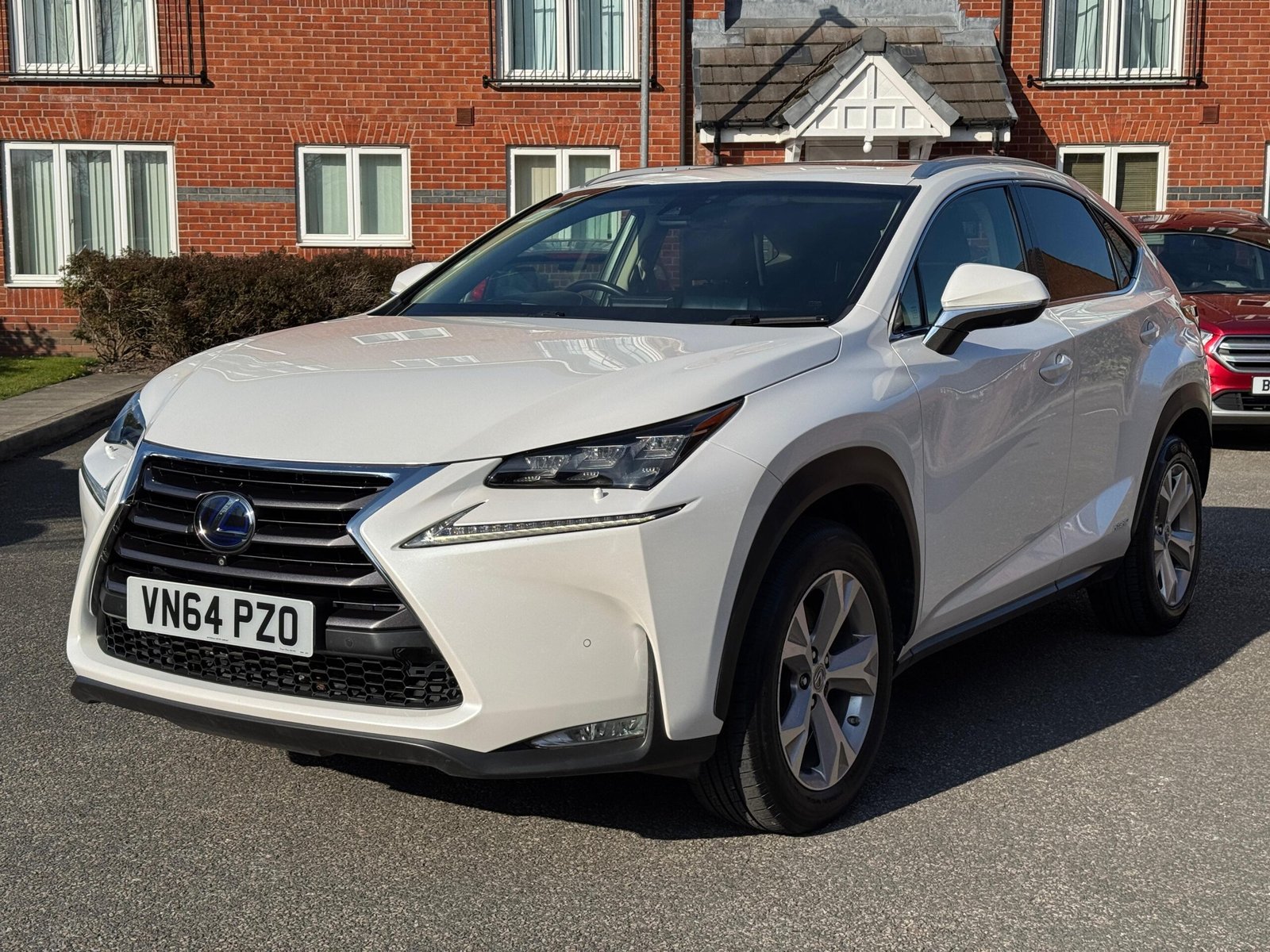 Lexus NX – 2.5 300h Premier SUV 5dr Petrol Hybrid E-CVT 4WD