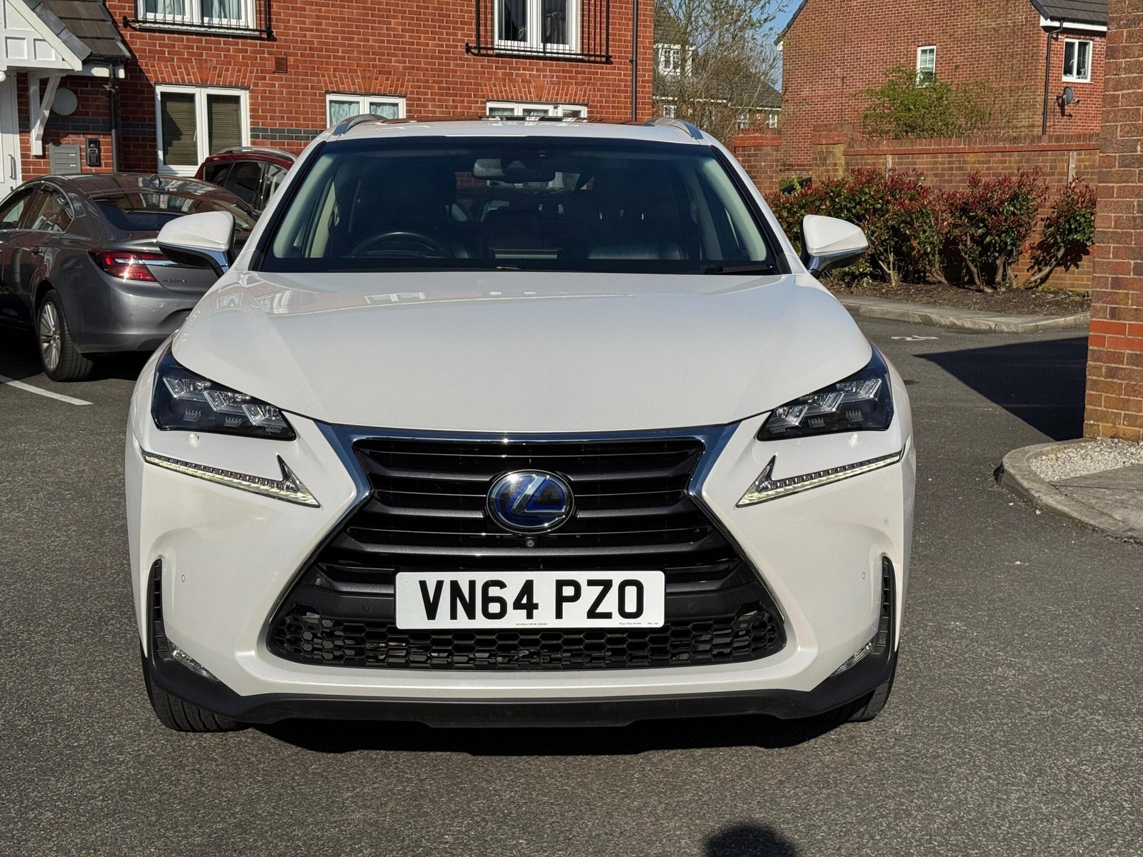 Lexus NX – 2.5 300h Premier SUV 5dr Petrol Hybrid E-CVT 4WD