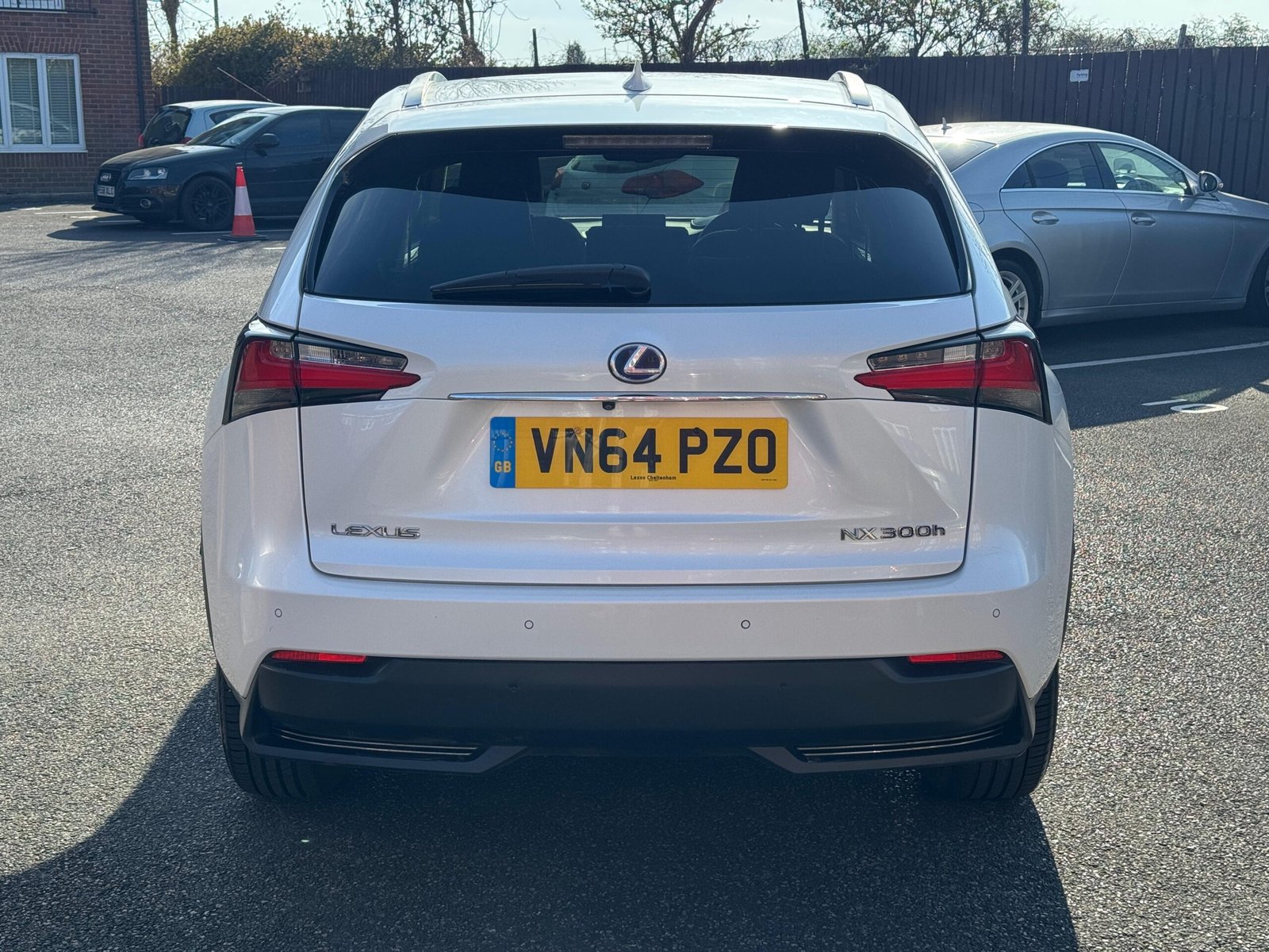 Lexus NX – 2.5 300h Premier SUV 5dr Petrol Hybrid E-CVT 4WD