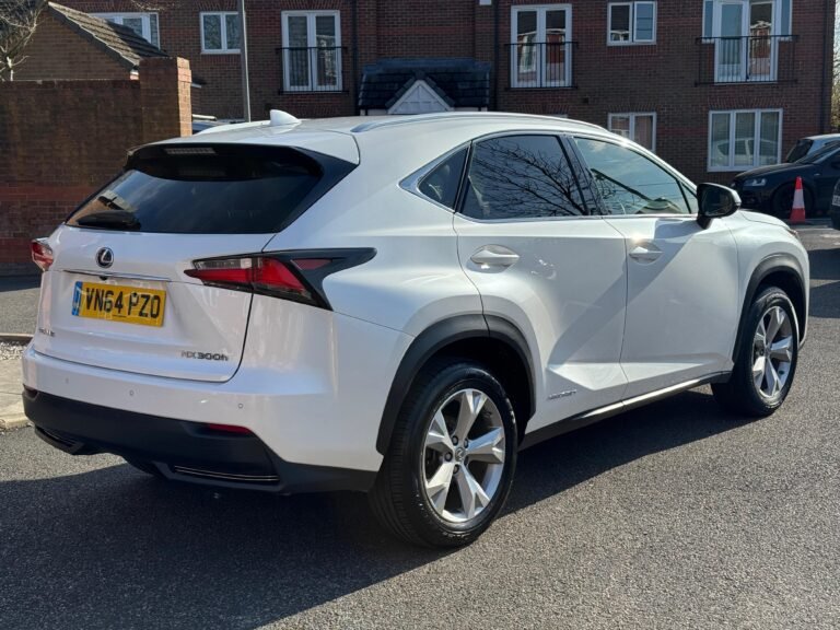 Lexus NX – 2.5 300h Premier SUV 5dr Petrol Hybrid E-CVT 4WD